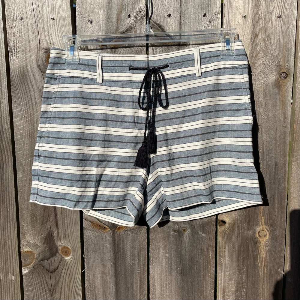 LOFT-NWT Riviera Short 4” inseam Sz 2